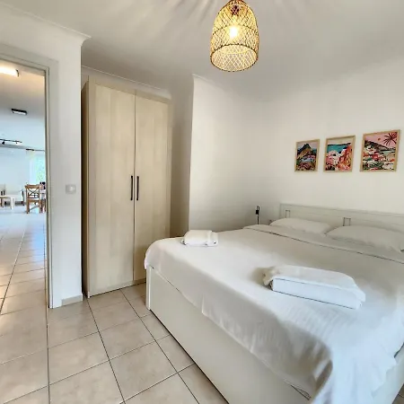 Διαμέρισμα Apart Palm 32 With Share Pool
