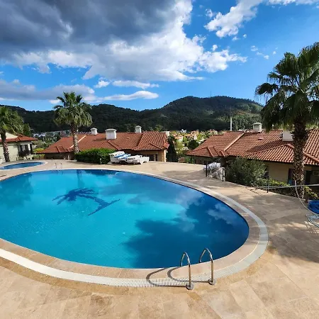 Διαμέρισμα Apart Palm 32 With Share Pool *